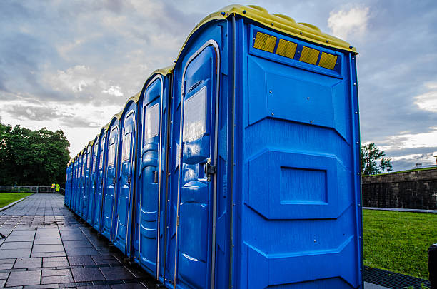 Best Construction site porta potty rental  in Sandwich, IL